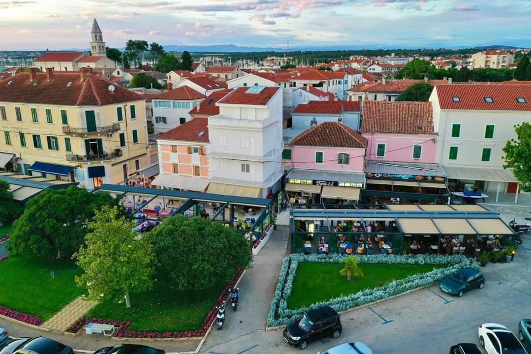 Apartamento Emma & Toni Biograd Na Moru Exterior foto