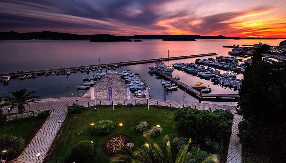 Apartamento Emma & Toni Biograd Na Moru Exterior foto