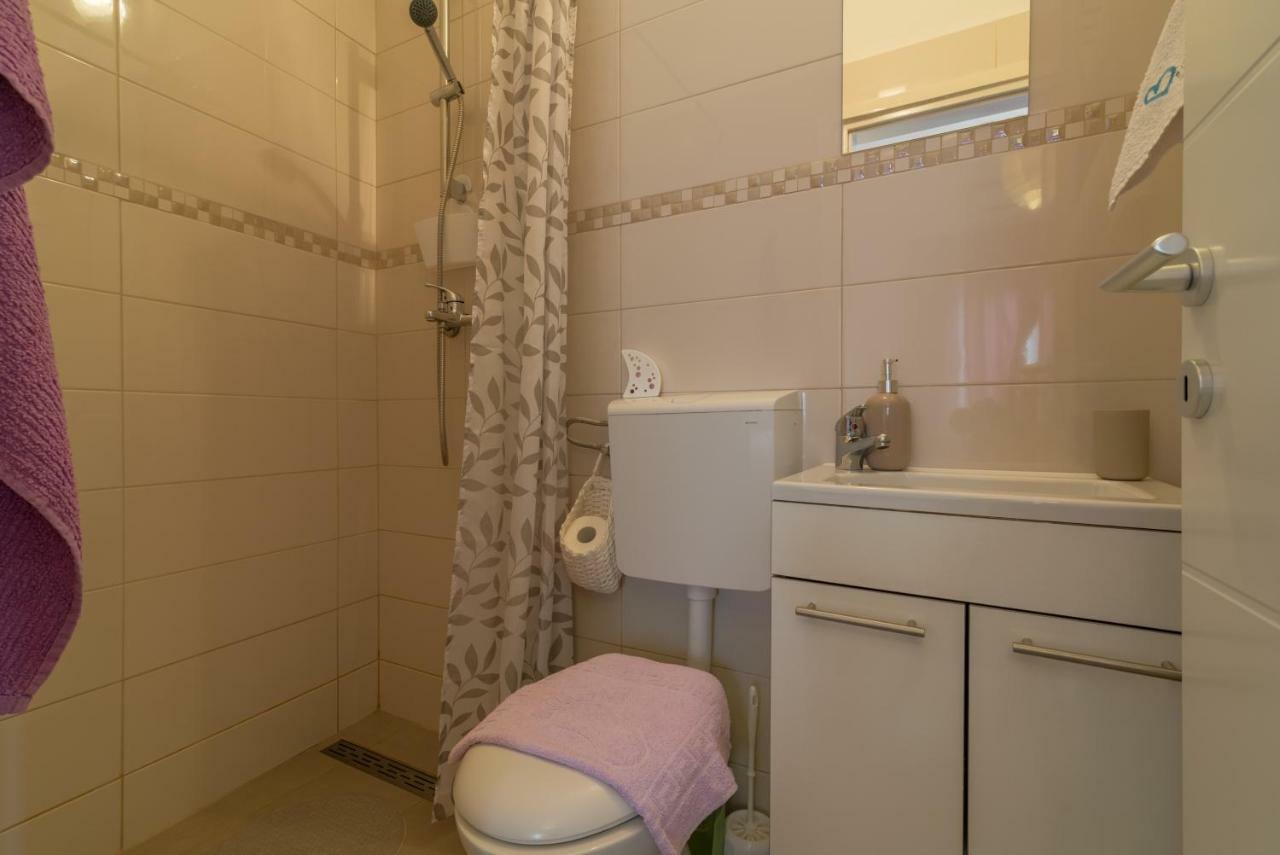 Apartamento Emma & Toni Biograd Na Moru Habitación foto